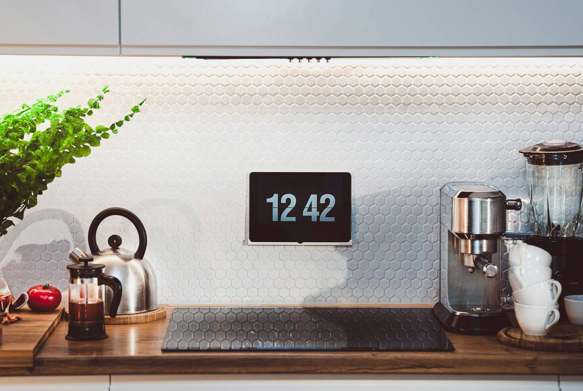 beginners guide to pressure cooking showing proper liquid levels and steam release methods